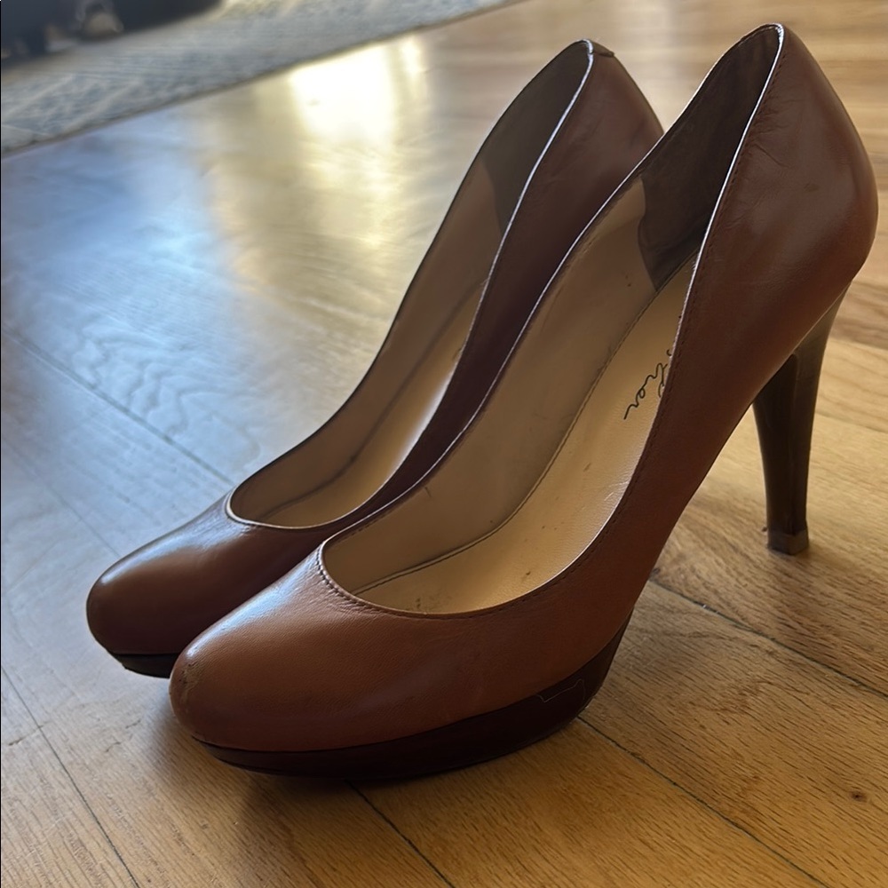 Marc Fisher Brown Leather Pumps